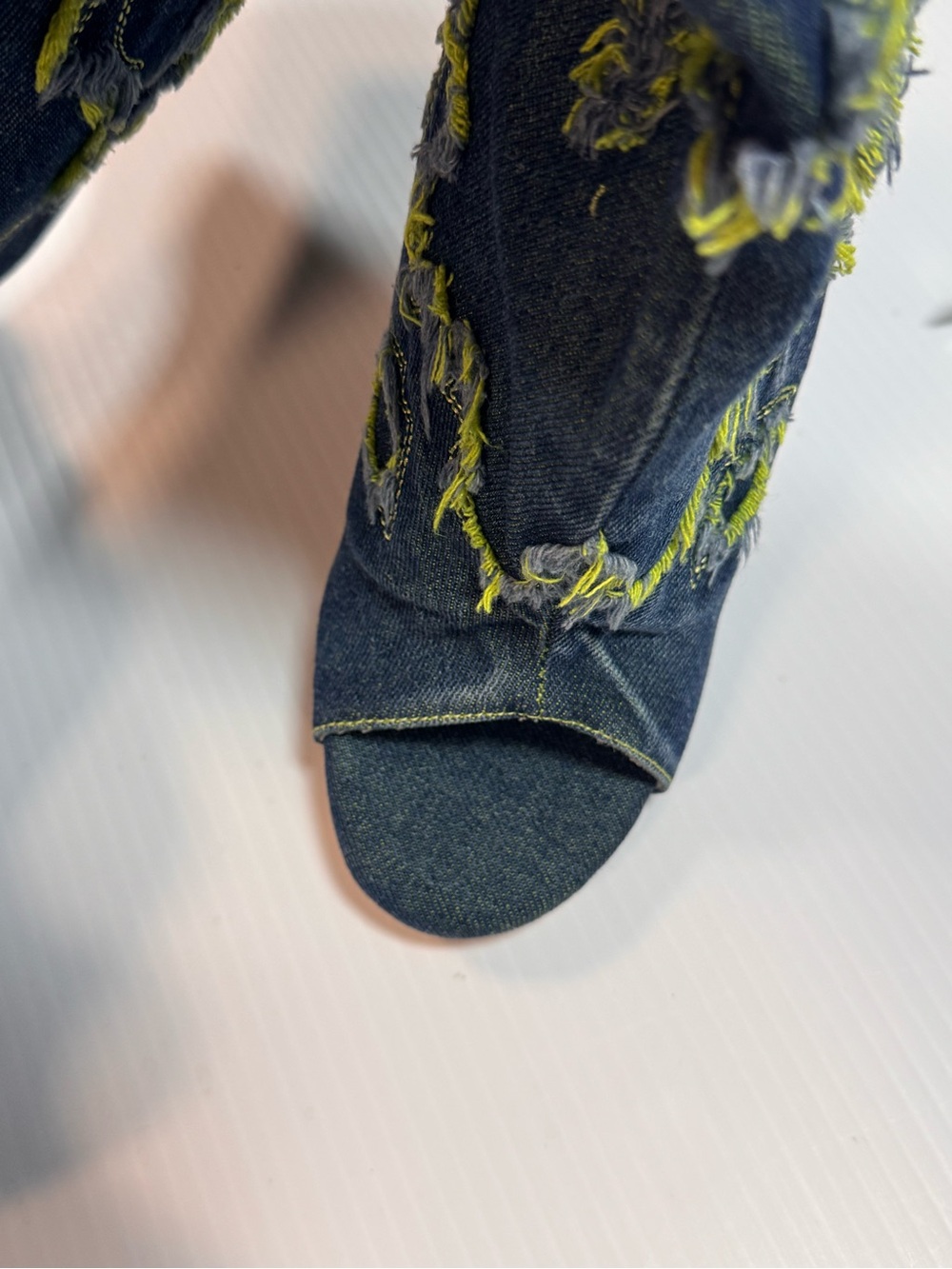 🔥 NWT AKIRA Vianca Green Multi Denim Open-Toe Boots 🔥 sizes 6- 11 - Picture 5 of 6
